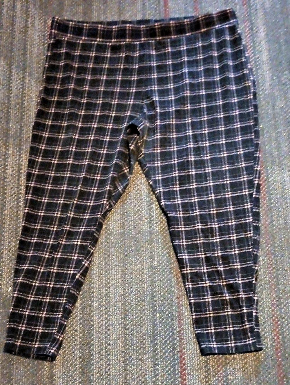 Simply Emma Plaid Leggings Size 3X Like New